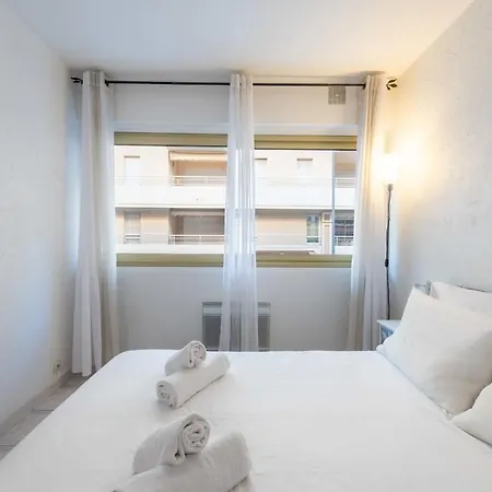 1-br Palm Near Beaches & La Croisette Апартаменты
