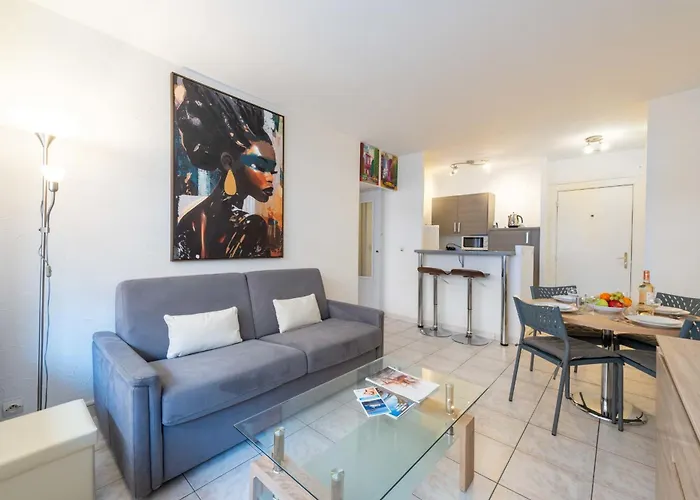 Апартаменты 1-br Palm Near Beaches & La Croisette Канны