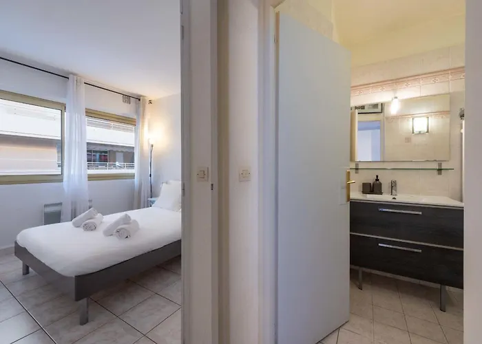Апартаменты 1-br Palm Near Beaches & La Croisette Канны